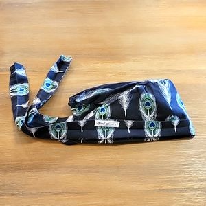 KIMKAPS brand scrub cap, Peacock feather print on gray background